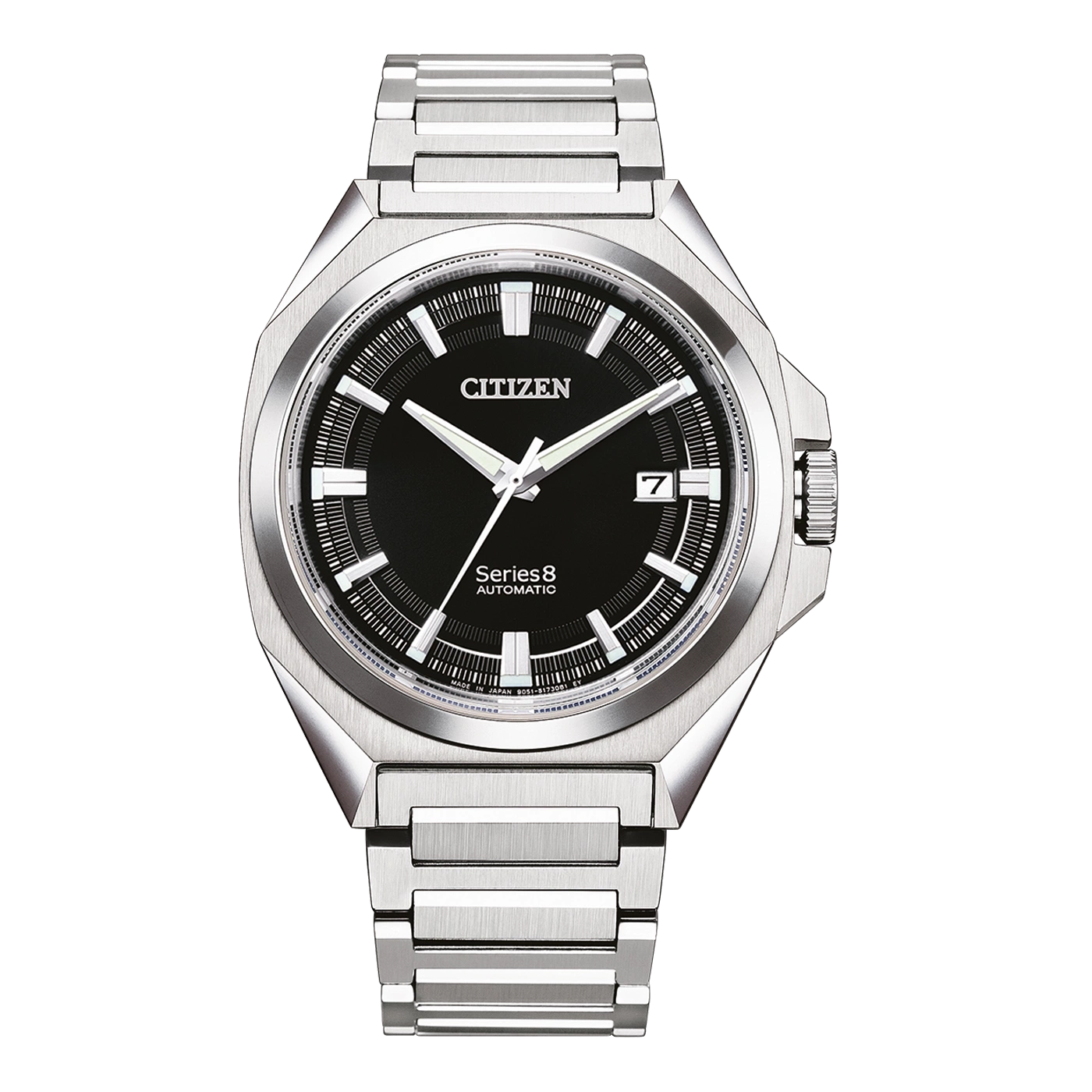 Citizen Series 8 automaattikello, jossa musta kellotaulu ja teräsranneke.