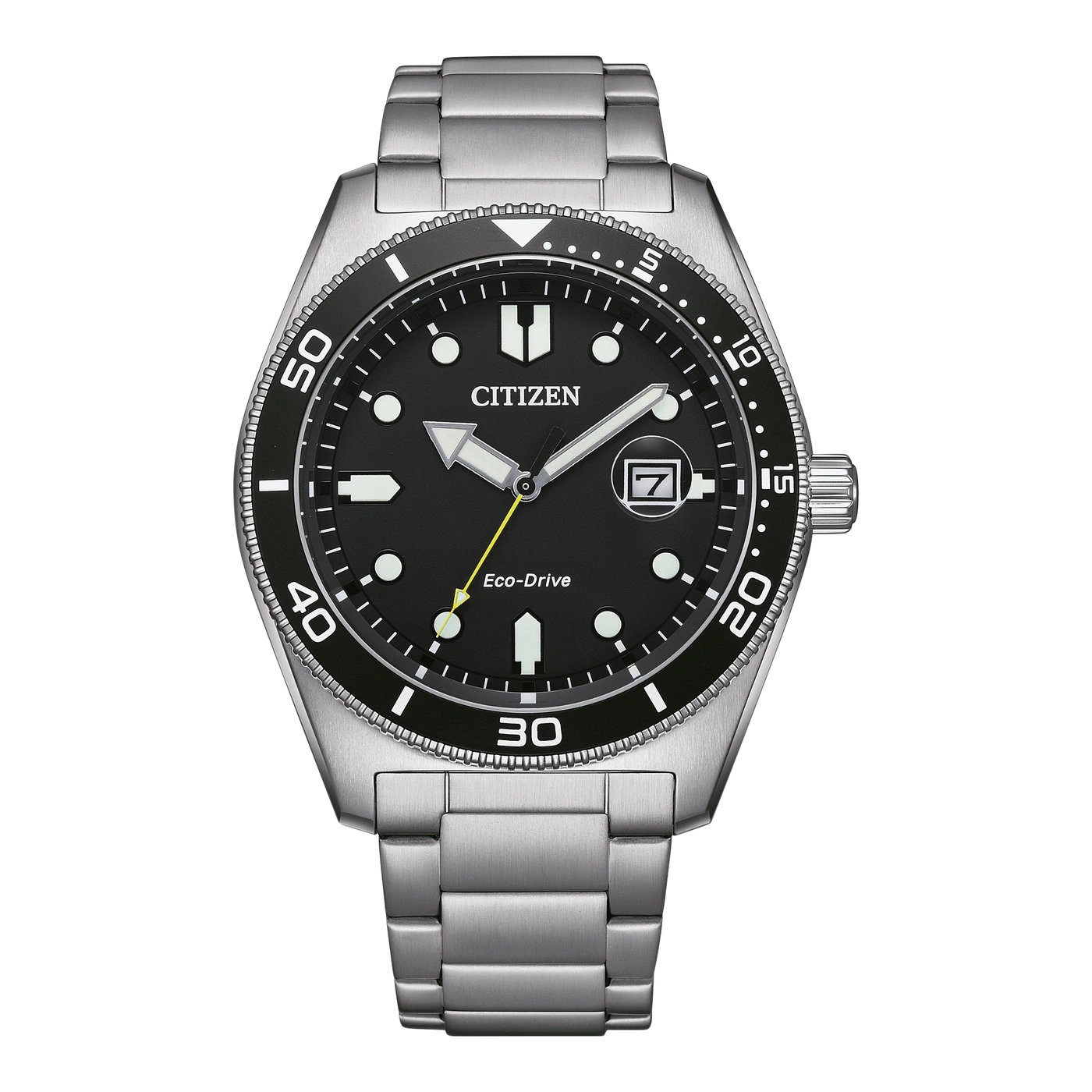 Citizen-kello, jossa musta kellotaulu ja hopeinen ranneke, Eco-Drive-tekniikka.