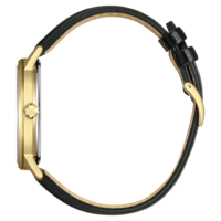 Kultainen kello mustalla nahkahihnalla, sivukuva, tyylikäs muotoilu