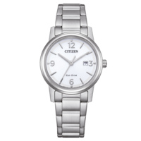 Citizen-kello, jossa valkoinen kellotaulu ja hopeinen ranneke, Eco-Drive-tekniikka.